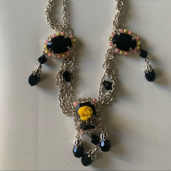 Necklace and earring set black and yellow - Picture 3 of 16
